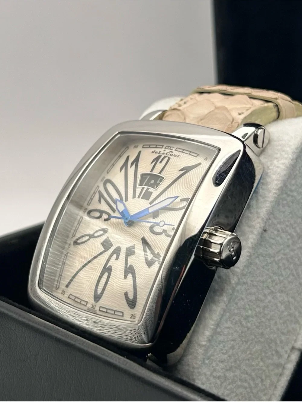 DeLacour Via Larga Men’s Limited Edition White Dial And Strap Quartz 36mm Watch
